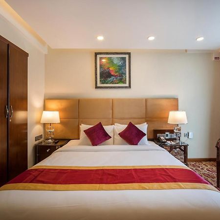 Grand Palace Hotel & Resorts 실헷 외부 사진