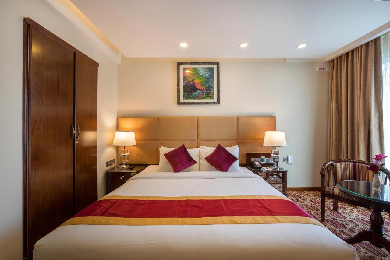 Grand Palace Hotel & Resorts 실헷 외부 사진