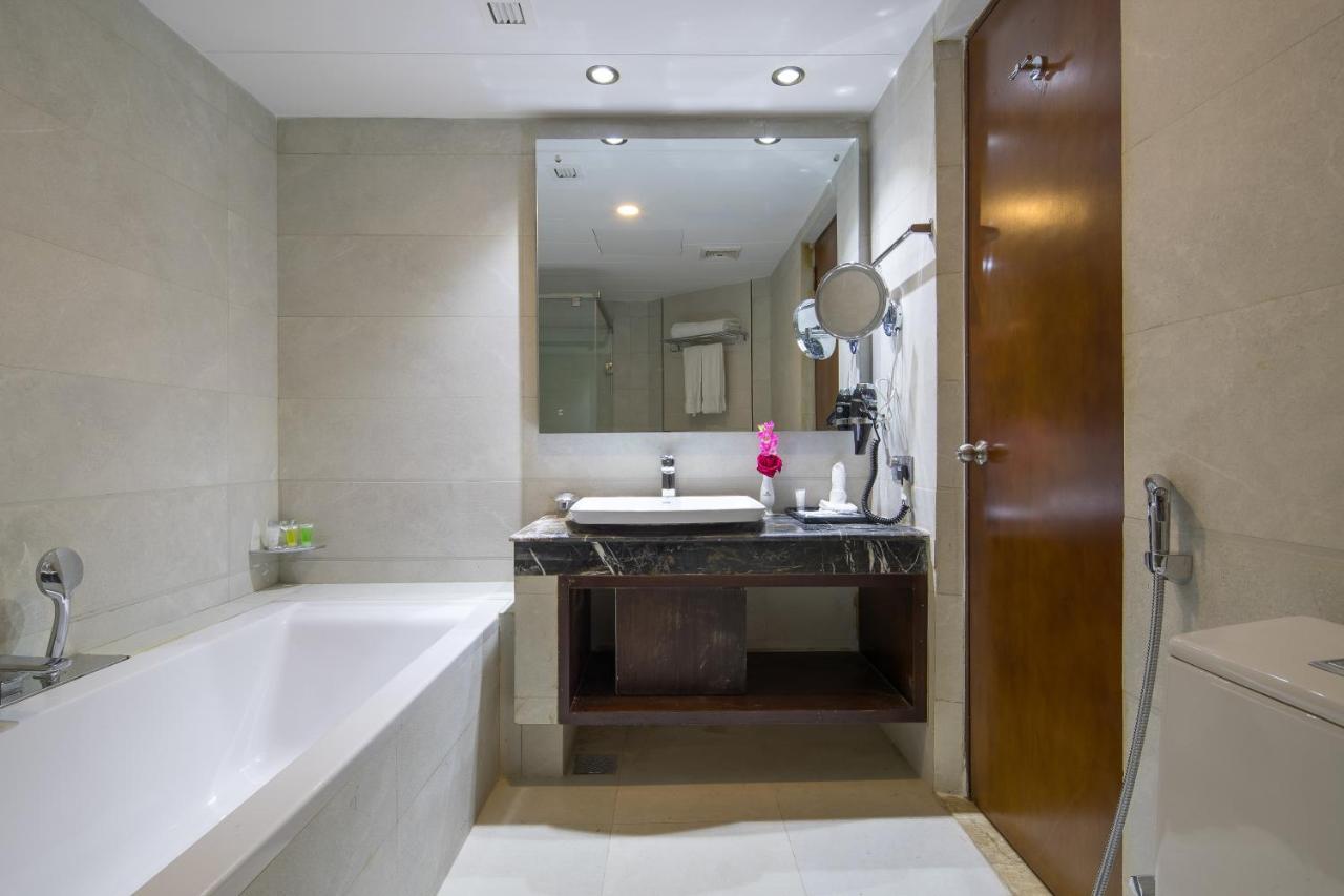 Grand Palace Hotel & Resorts 실헷 외부 사진